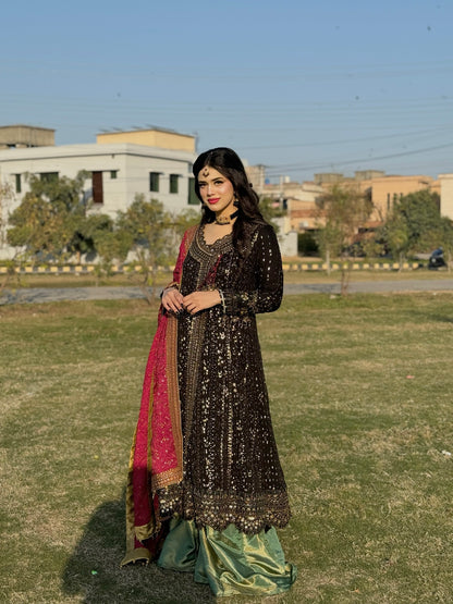 Jhalak - 01 - Stunning Pakistani Wedding Wear