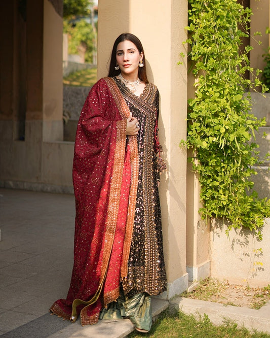 Jhalak - 01 - Stunning Pakistani Wedding Wear