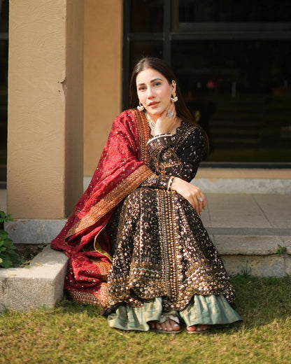 Jhalak - 01 - Stunning Pakistani Wedding Wear